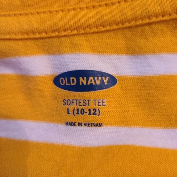 (396) Old Navy Woman's Original Long Sleeve T-Shirt, Size: L Color: Yellow/White - Picture 7 of 13